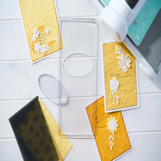 Sizzix Dimensional Diffuser Accessory By Stacey Park-Oval Plate And Insert {3}