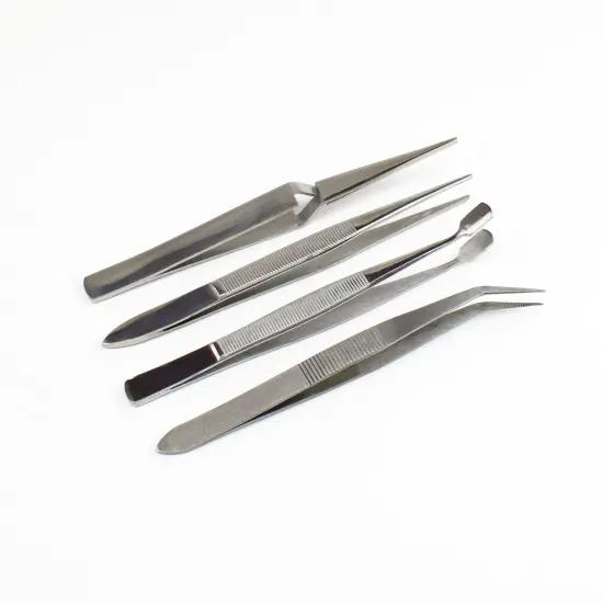 4-Piece Tweezer Set {3}