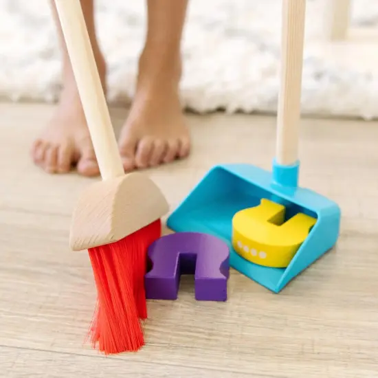 Deluxe Sparkle & Shine Cleaning Play Set {3}