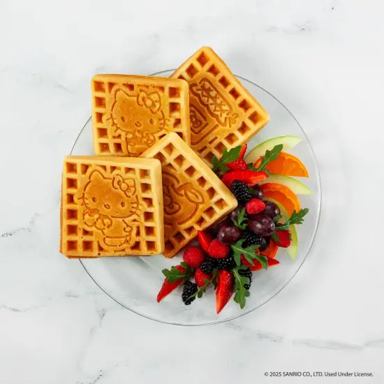 Uncanny Brands Hello Kitty Deluxe Waffler {3}