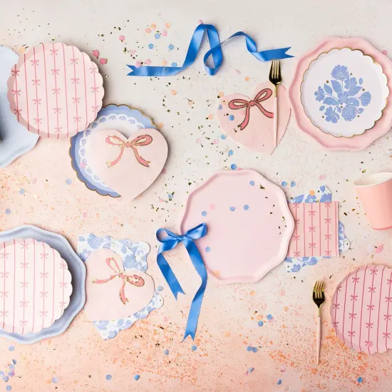 PETAL PINK BOW HEART LARGE NAPKIN {4}