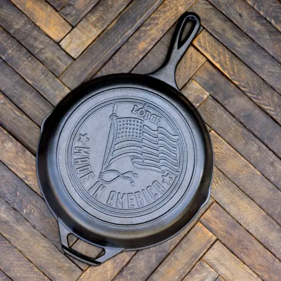 Lodge Cast Iron Skillet, 10.25 inch diameter with Assist Handle and Distinctive American Flag Design, Pre-Seasoned and Made in USA {4}