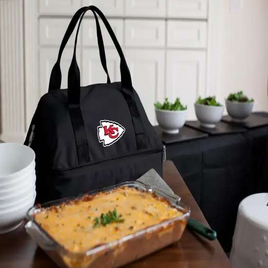 NFL Potluck Casserole Tote {4}