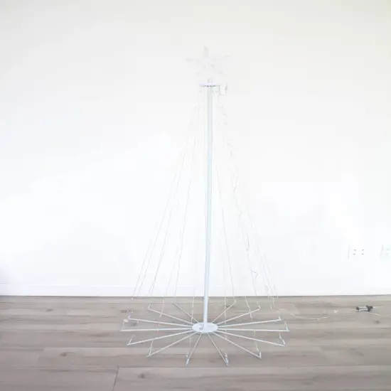 6FT Tree Light Outdoor w Star Warm White {3}