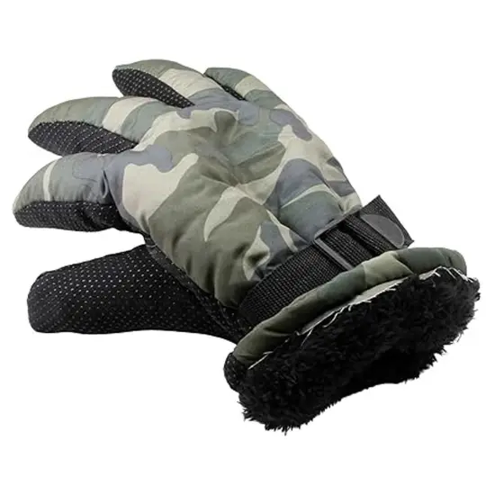 Solid Wing Camo Ski Gloves for Stylish Winter Protection Assorted {4}