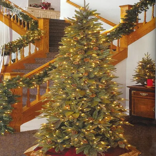 Northlight Pre-Lit Artificial Green River Spruce Christmas Tree -7.5' - Clear Lights {4}