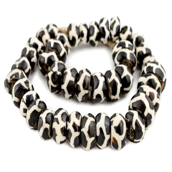 The Bead Chest Batik Bone Beads - Full Strand of Fair Trade African Beads (Large, Giraffe Design) {3}