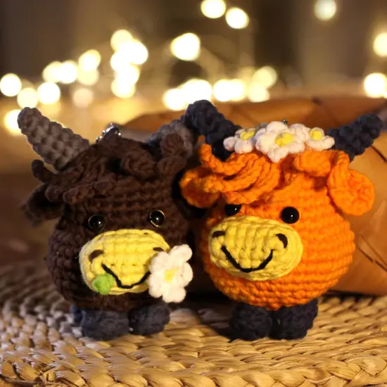 Crochet Kit for Beginners - 2 PCS Highland Cow Keychain Crochet Kit, Learn to Crochet, Include Easy Knitting Yarn, Step-by-Step Video Tutorial, Hook, Holiday Birthday Gift for Adults {3}