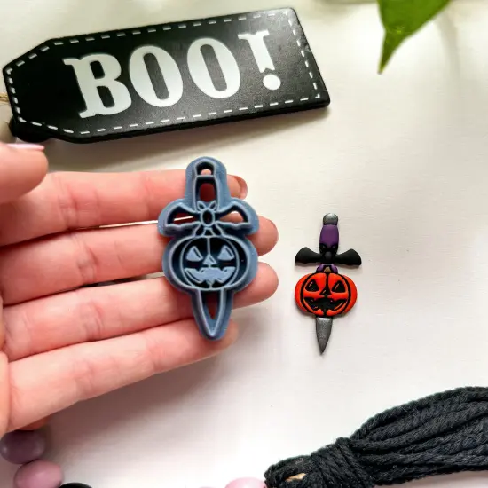 DAGGER BAT PUMPKIN | HALLOWEEN | CLAY CUTTER {3}
