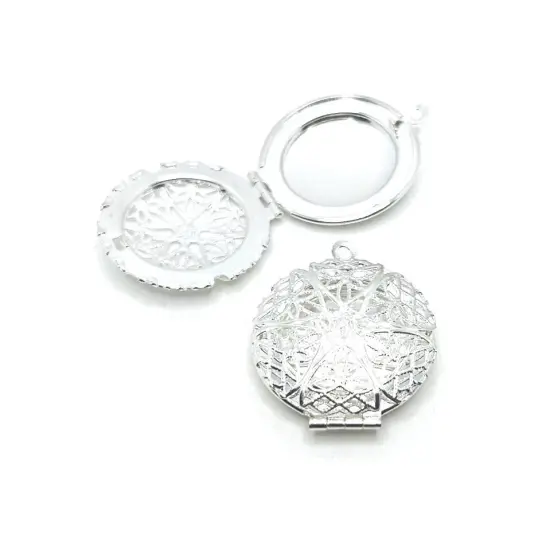 Silver Filigree Aromatherapy Essential Oil Diffuser Lockets {1}