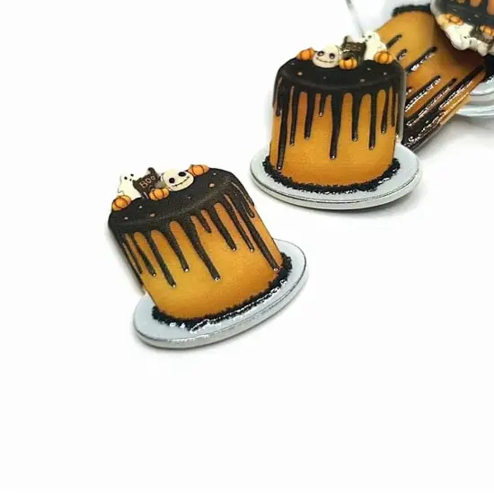 Halloween Cake, Fall Baker's Pendant, 37x30mm {1}