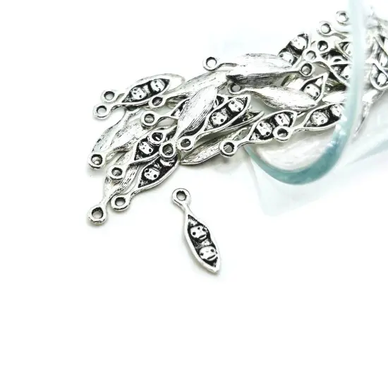 Tiny Silver Peas in a Pod Charms, 18x5mm {1}