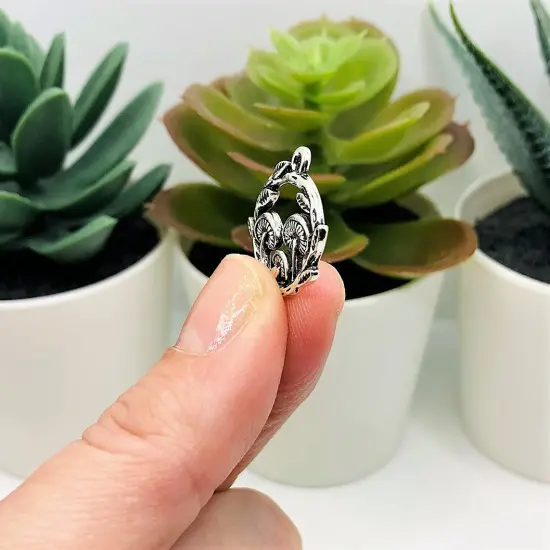 Small Silver Round Mushroom Charms, 21x20mm {4}