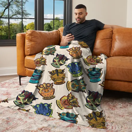 Universal How to Train Your Dragon Silk Touch Throw Blanket Dragon Badges {3}