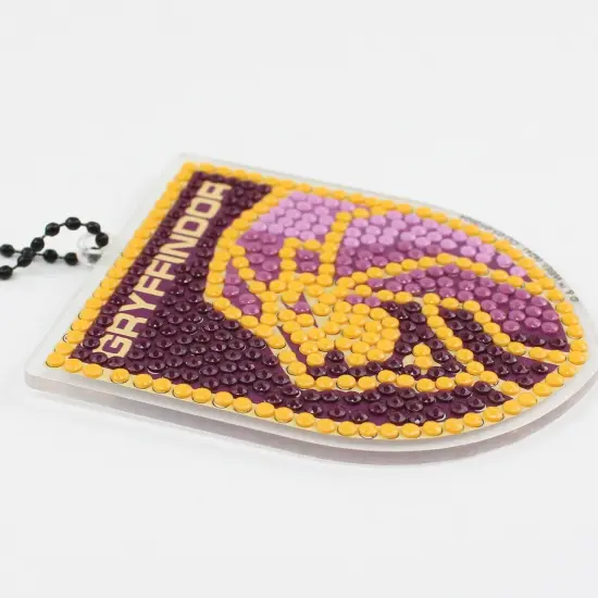 Camelot Dots Diamond Art Kit 2.625"X3.14" -Harry Potter Gryffindor Crest Charm {4}