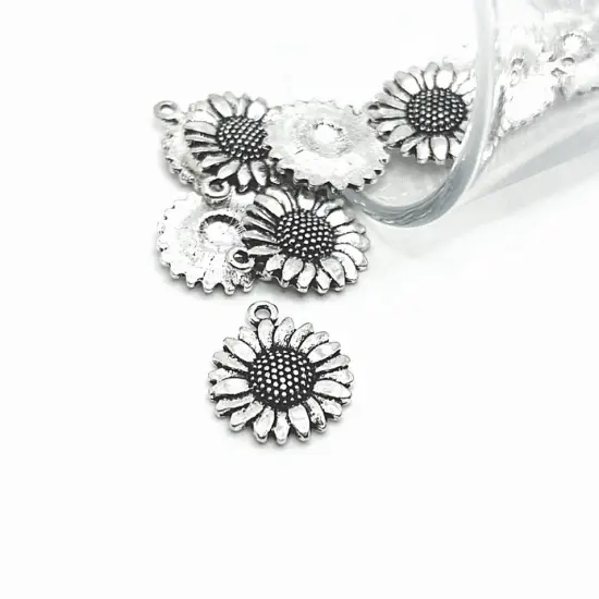 Small Antique Silver Sunflower Head Charms, 19x17mm {1}