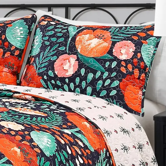 3-Piece Cotton Quilt Set with Floral Print and Reversible Design Bedding for Summer Nights {2}