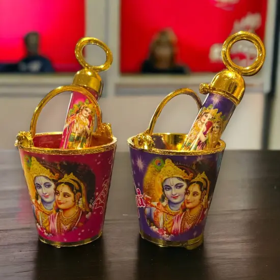 Laddu Gopal Pichkari Balti Set for Holi Festival Radha Krishna Printed Bucket Pickari for Laddu Gopal Ji Holi Acrylic Balti Pichkari Lord Krishna Toys Holi Puja Favors Babyshower Gifts {6}