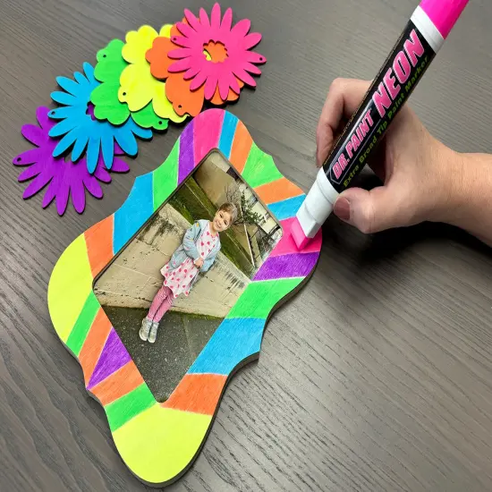 U-Mark DR. PAINT&trade; Extra Broad NEON Tip Window Paint Marker 6pk - 1 ea. bl, gr, yl, or, pk, pu {2}