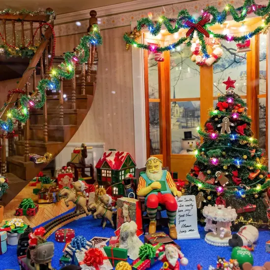 8 Pcs Dollhouse Miniature Christmas Garland with Lights Christmas {5}