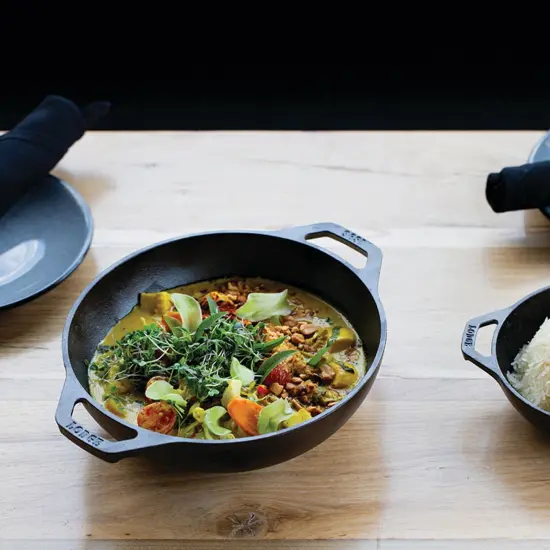 Lodge Cast Iron Mini 9" Wok {6}