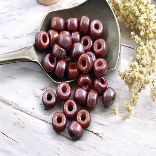 20g Red Nebula 2/0 Matubo Beads {2}