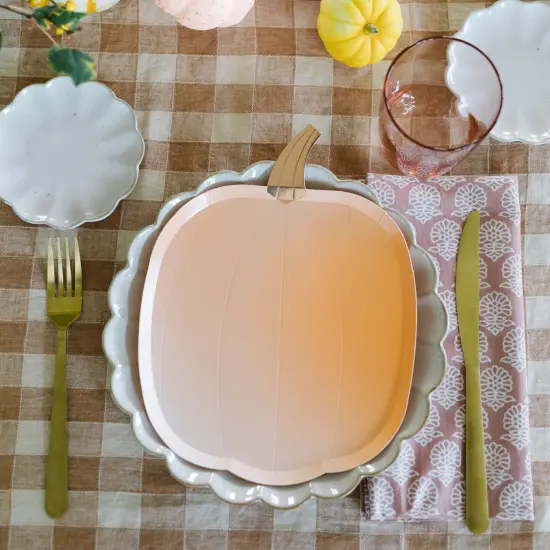 OMBRE PUMPKIN PLATES {2}
