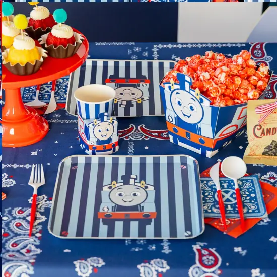 THOMAS & FRIENDS&trade; LARGE STRIPE PLATES {5}