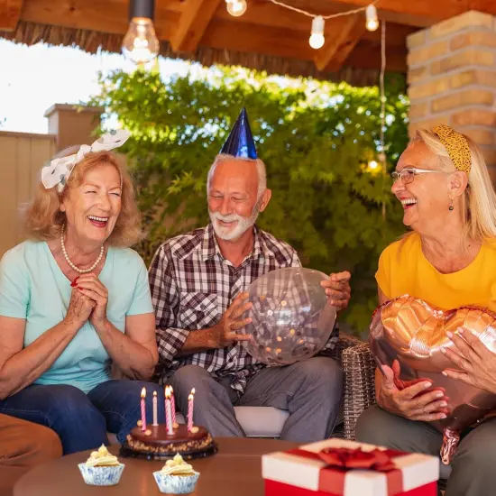 800 Pcs Blue and White Flower Cupcake Liners Flower Cupcake Wrappers Grease Proof Blue Muffin Liners Disposable Cupcake Papers Baking Cups for Baking Weddings Party (1.38 x 0.79 inch) {4}