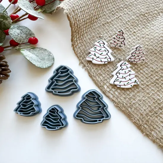 LIL DEB CHRISTMAS TREE CAKE | CHRISTMAS | CLAY CUTTER {1}