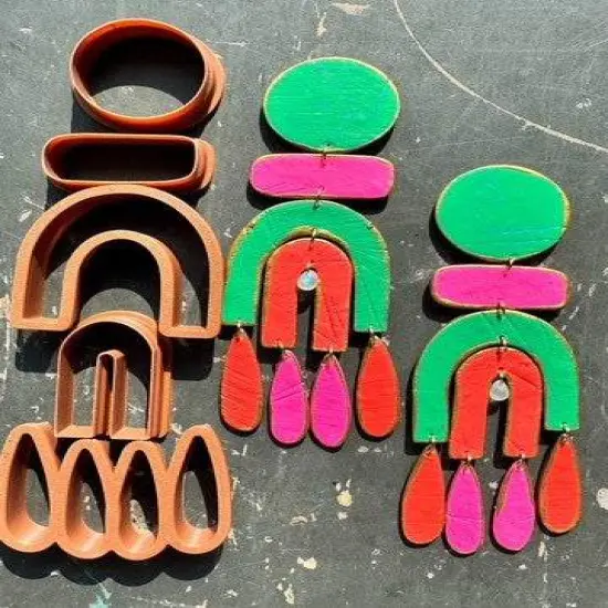 RUSTED CHANDELIER | THERETRODOLLHOUSE COLLAB | POLYMER CLAY CUTTER {1}