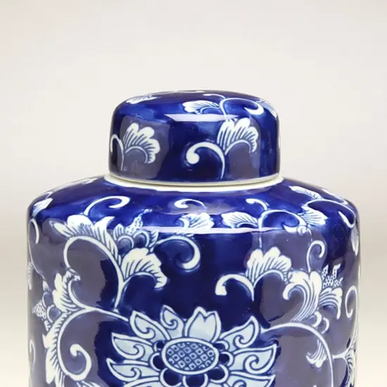 AA Importing 59942 8 Inch Blue & White Ginger Jar {4}