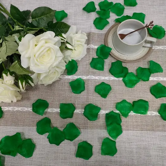 Green Silk Rose Petals, 5000 Pcs Flower Petals for Wedding, 2.3'' Faux Green Rose Pedals for Wedding {4}