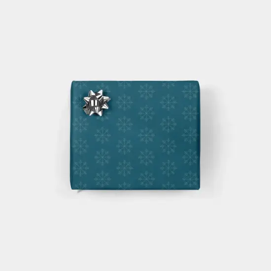 Holiday Snowflake Gift Wrap {1}