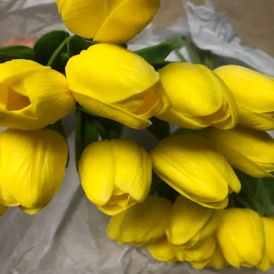10pcs Artificial Yellow Tulips Faux Tulip Bouquet Real Touch Fake Flowers for Spring Mother's Day Easter Wedding Home Decoration {3}