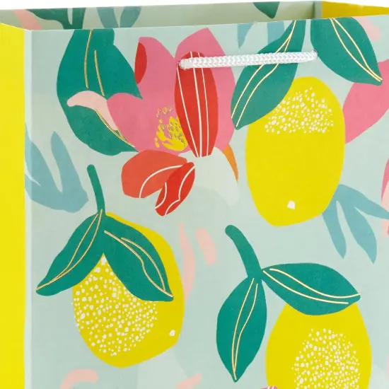 Spring Gift Bags in Assorted Sizes (8 Bags: 4 Medium 9", 4 Large 13") Florals {4}