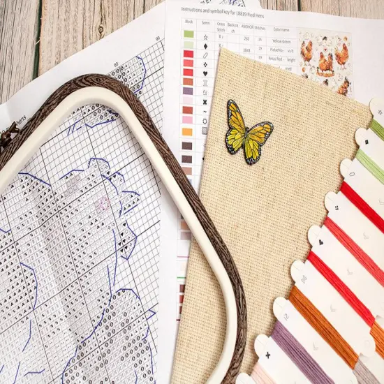 Pied Hens L8819 Counted Cross Stitch Kit {5}