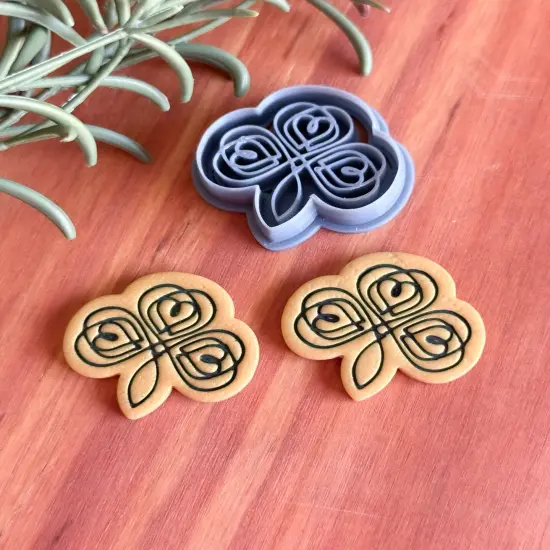 CELTIC CLOVER KNOT | IRISH ST PATRICKS DAY | CLAY CUTTER {3}