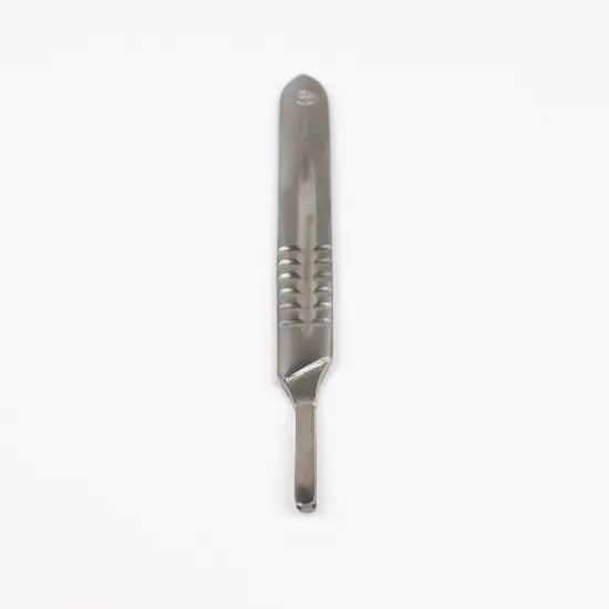 #4 Scalpel Handle {4}