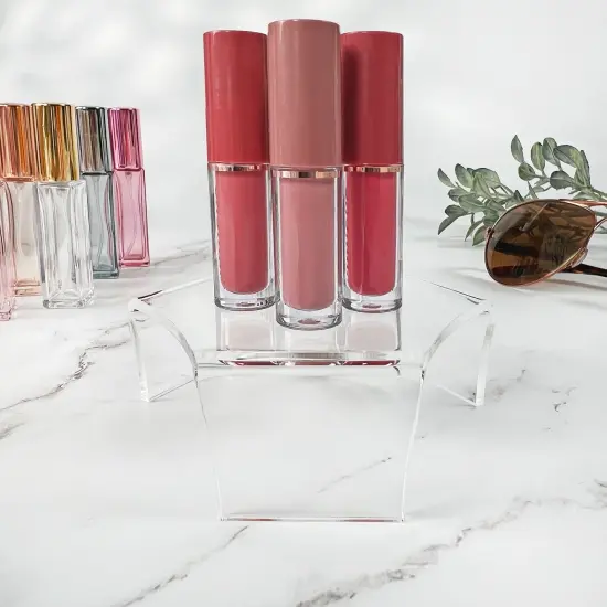 Plymor Clear Acrylic Tri-Leg (6 Sided) Display Riser, 1.25" H x 4.25" W x 3.75" D {3}