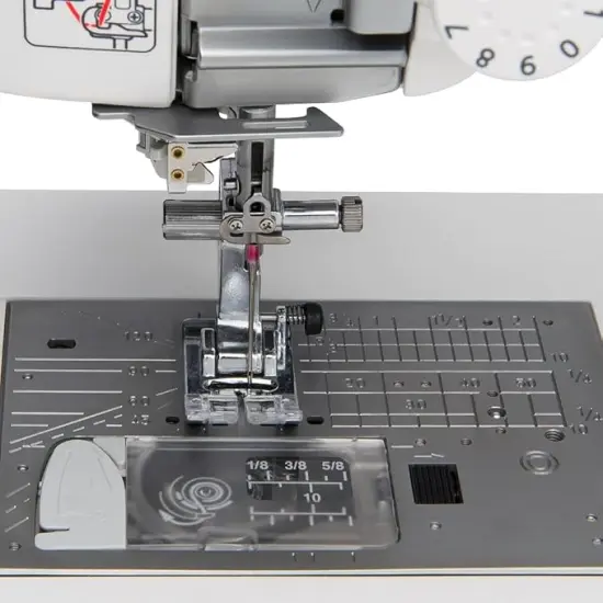 Elna Elnita EF72 Sewing and Quilting Machine {4}