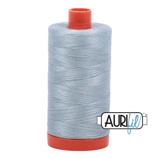 Bright Grey Blue (2847) | 50wt Large Spool (1300M / 1422Y) | Aurifil Thread {1}