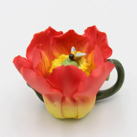 Mini Ceramic Poppy Flower with Bee Teapot Figurine, Gift for Her, Gift for Mom, Kitchen D&eacute;cor, Tea Party D&eacute;cor, Caf&eacute; D&eacute;cor, Kitchen Decor {2}