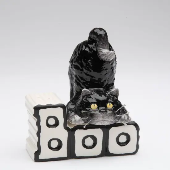 Ceramic Magnetic Halloween Cat & Boo Salt & Pepper, Home D&eacute;cor, Gift for Her, Gift for Mom, Kitchen D&eacute;cor, Fall D&eacute;cor, Halloween D&eacute;cor {3}