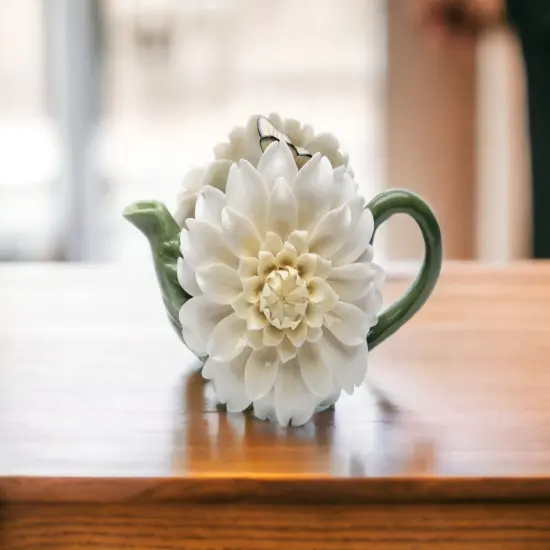 Ceramic Daisy Flower Teapot, Gift for Her, Gift for Mom, Tea Party Décor, Café Décor, Spring Kitchen Decor {2}