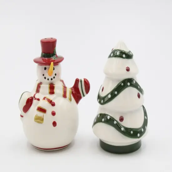 Ceramic Snowman with Christmas Tree Salt and Pepper Shakers, Home D&eacute;cor, Gift for Her, Gift for Mom, Kitchen D&eacute;cor, Christmas D&eacute;cor {2}