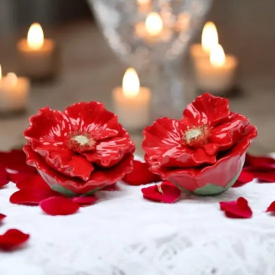 Ceramic Red Poppy Flower Salt & Pepper Shakers, Home D&eacute;cor, Gift for Her, Gift for Mom, Kitchen D&eacute;cor {2}