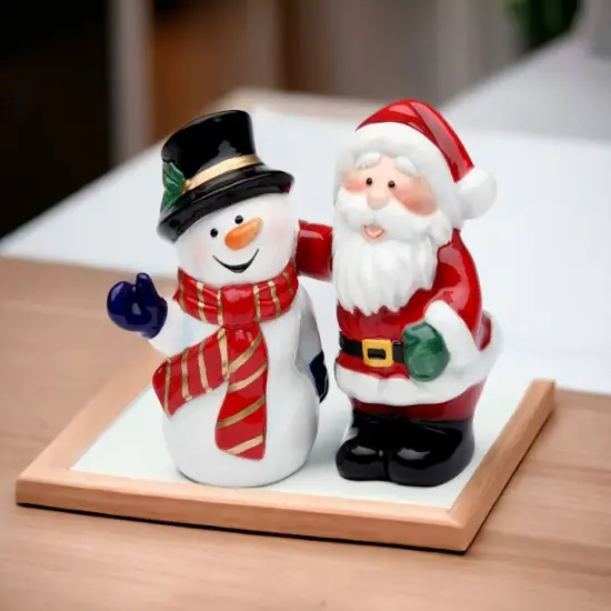Ceramic Christmas Decor Santa Claus With Snowman Salt & Pepper Shakers, Home D&eacute;cor, Gift for Her, Gift for Mom, Kitchen D&eacute;cor {2}