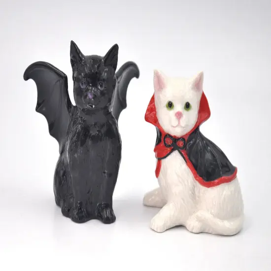 Ceramic Halloween Vampire & Dracula Cat Salt And Pepper Shakers, Home D&eacute;cor, Gift for Her or Mom, Kitchen D&eacute;cor, Fall D&eacute;cor {3}