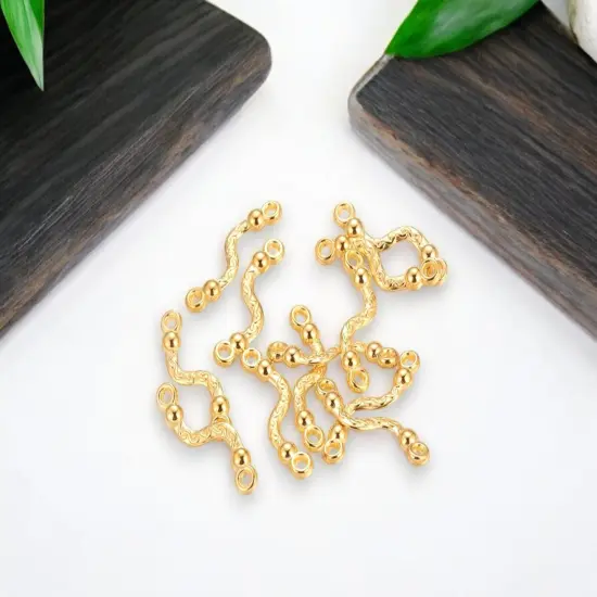 *50* 22x9mm Antique Gold Curved Connector Bars {5}